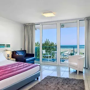 Отель Mercure Artis